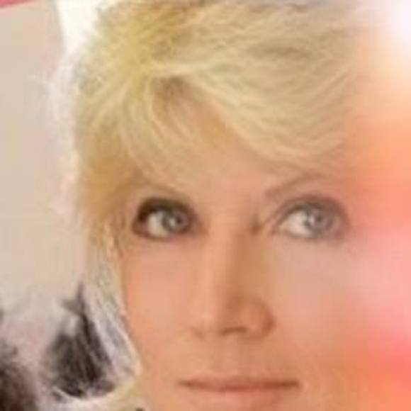 Meet your Posher, Kathy - Picture 1 of 1